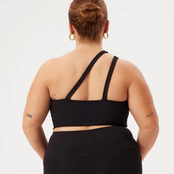 Girlfriend Collective Black Uma One Shoulder Bra - Picture 2 of 6